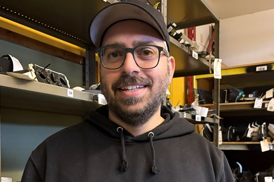 Porträttbild på Eric Ohanions