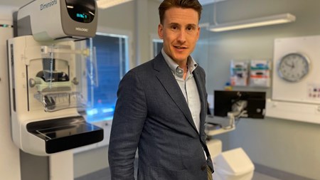 Fotot föreställer verksamhetschefen för länsverksamhet onkologi, Eric Arelöf.