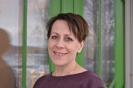 Porträttbild av Anna-Karin Wennstig, överläkare i onkologi