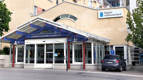 Entrén vid sjukhuset i Örnsköldsvik