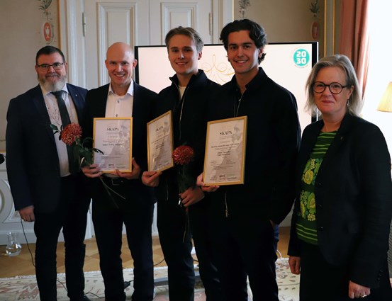 Prisutdelare och pristagare av SKAPA-priset 2025 på bilden.