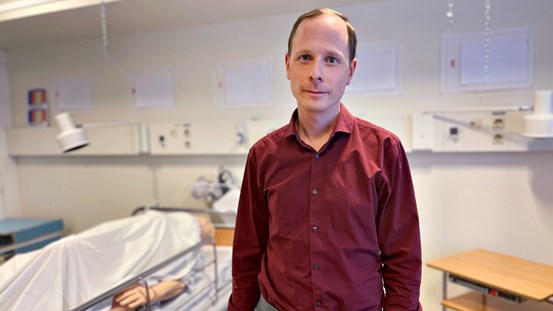 Jonas Lindbäck enhetschef på enheten för läkares utbildning och fortbildning