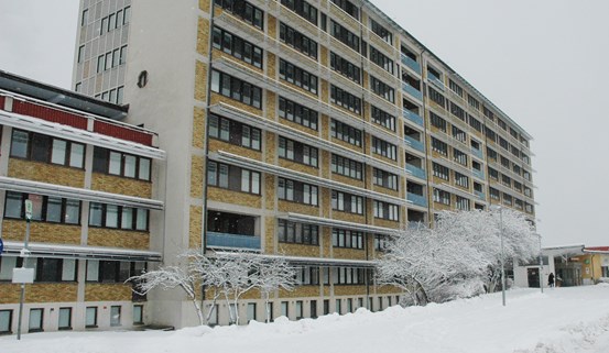Exteriör sjukhuset i Sollefteå vinter