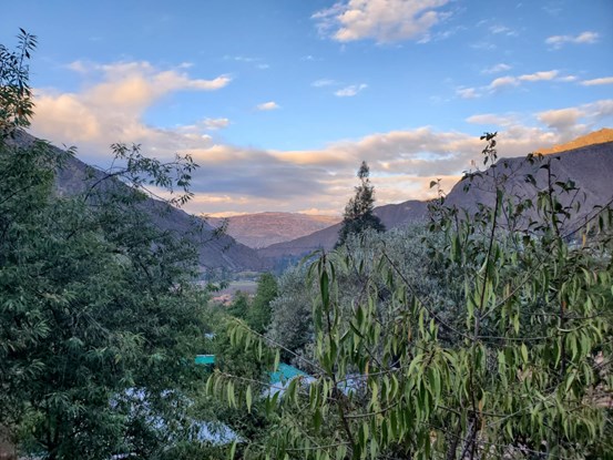 Perus landskap med dalar och berg.