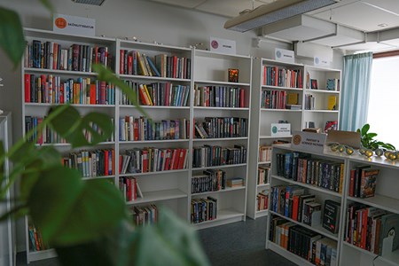 Invigning av skolans nya bibliotek
