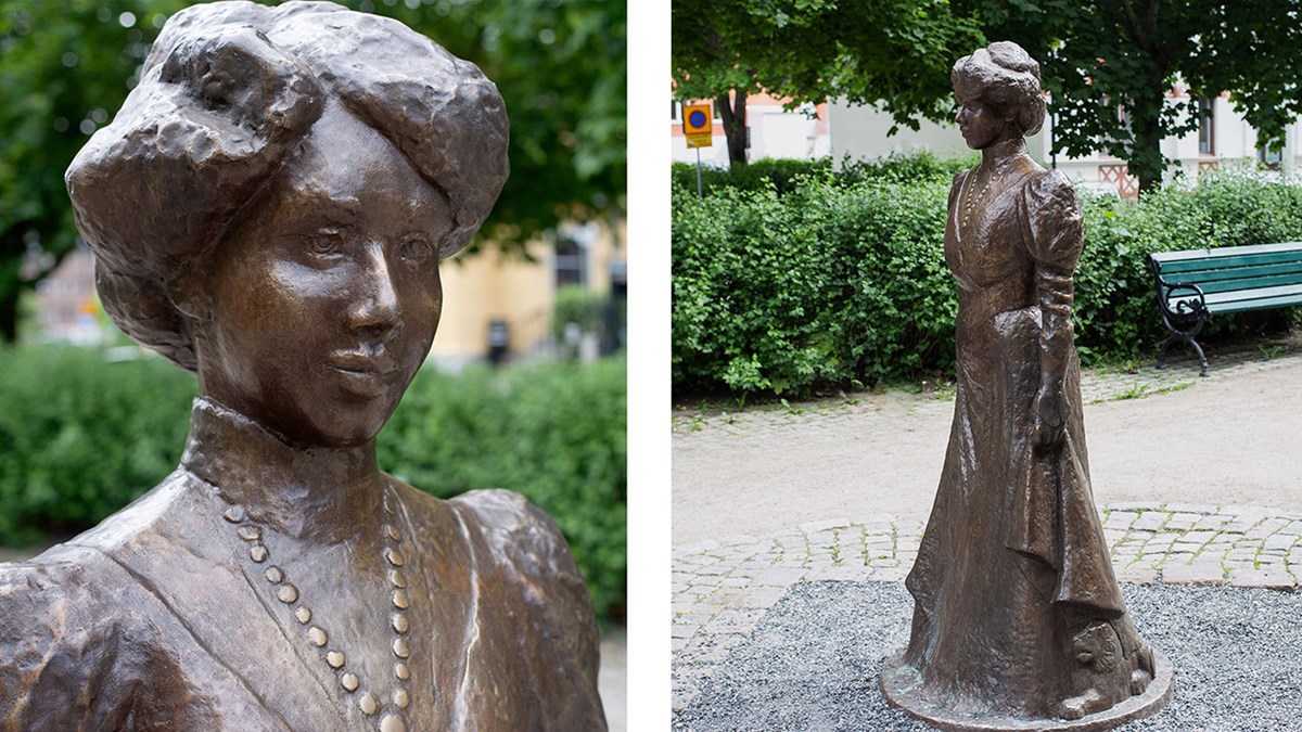 alt='Två foton av bronsskulpturen av Frida Stéenhoff. Till höger  skulpturen i helfigur. Klädd i lång kjol, höghalsad blus,  uppsatt hår och ett hängsmycke runt halsen. Nertill syns ett  lejon vid kjolen. Till vänster en närbild av hennes ansikte. '