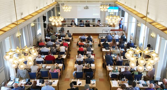 Vy över fullmäktigesalen.