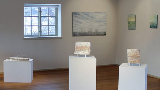 Verk av Joseph Davey, installationsvy, Ahlbergshallen. ©Joseph Davey.