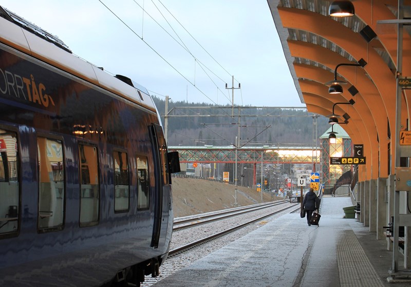 Tåg med logo 