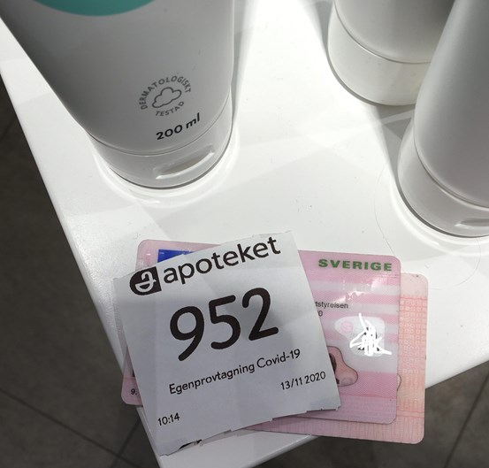 Kölapp på apotek för egenprovtagning